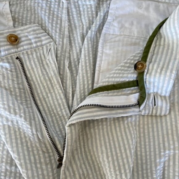 ORVIS Seersucker Cuffed Flat Front Shorts Blue & White Stripe - Picture 6 of 15